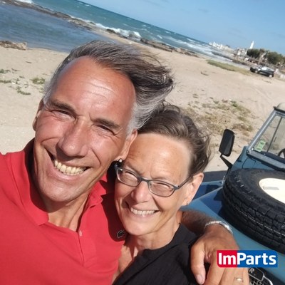 “Mooi die vakantie service 😀 Alleen staan wij niet in Waalwijk maar in Vieste, Italië...”